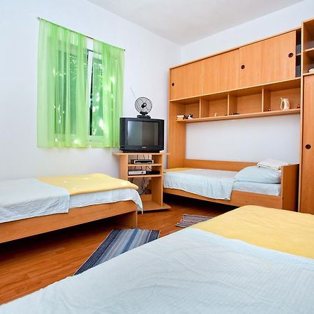 Apartments Flora สปลิท ภายนอก รูปภาพ